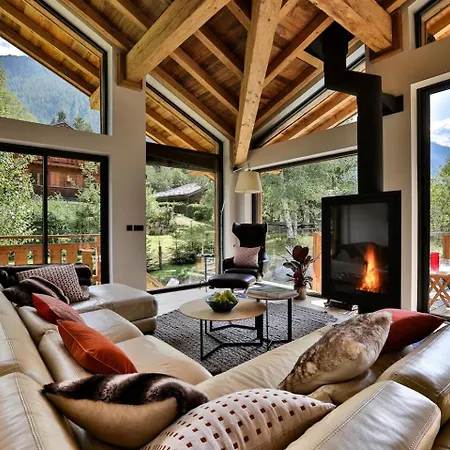 Chalet Luxury Retreat In A Quiet Area - What'app - 0034-635-520-036 - For Reservations! *