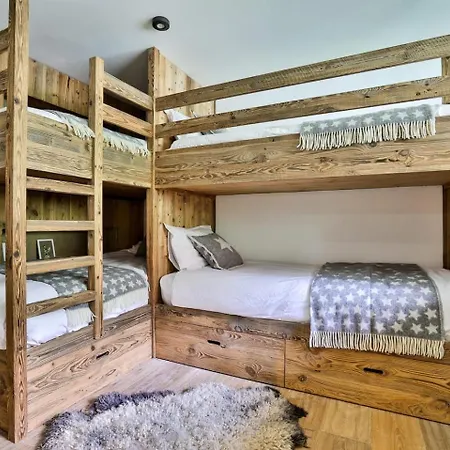 Chalet Luxury Retreat In A Quiet Area - What'app - 0034-635-520-036 - For Reservations! *
